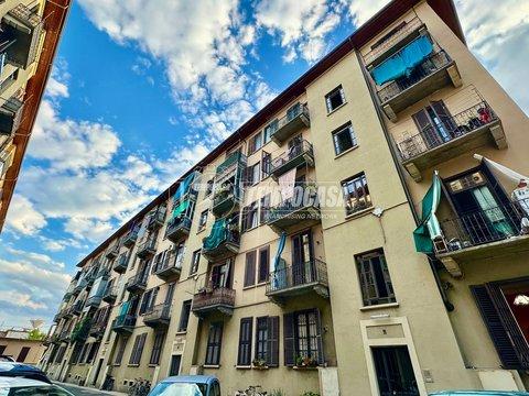 Bilocale in Via Alassio, Lingotto, Torino