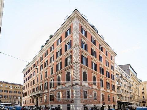 Trilocale in Via Aureliana, Sallustiano, Roma