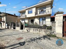 Bilocale in Viale Torino, 2, Barge