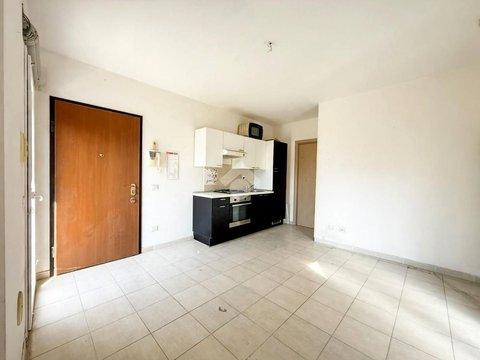 Trilocale in Via Molise, 7, Centro, Nettuno