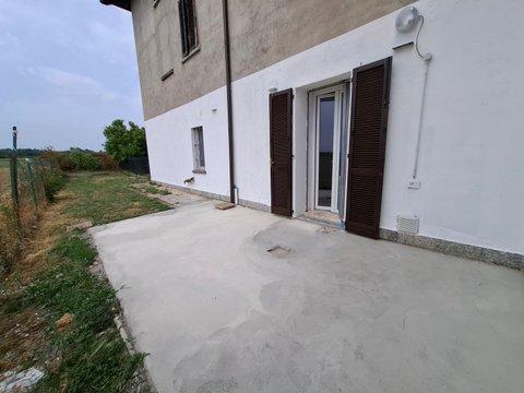 Trilocale in Piatti s.n.c, Turate