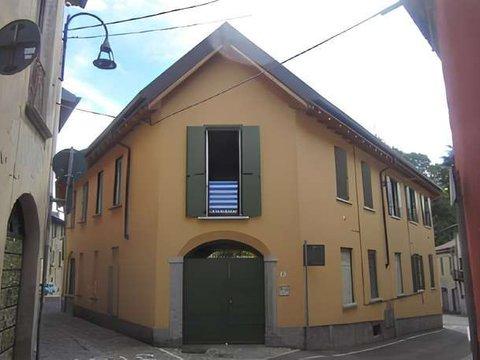 Trilocale in Via Chiesa Molinari, 2 a, Erba