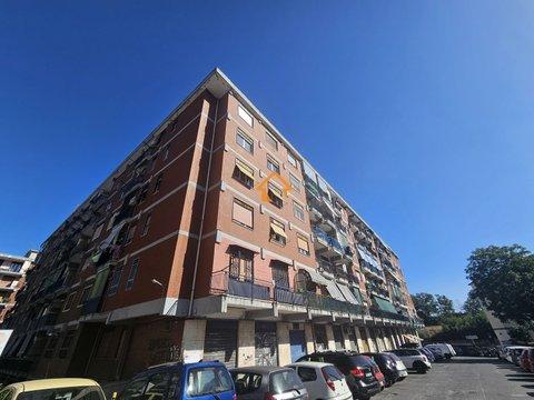 Trilocale in 2° Traversa Privata Via dell'Epomeo, 53, Soccavo, Napoli