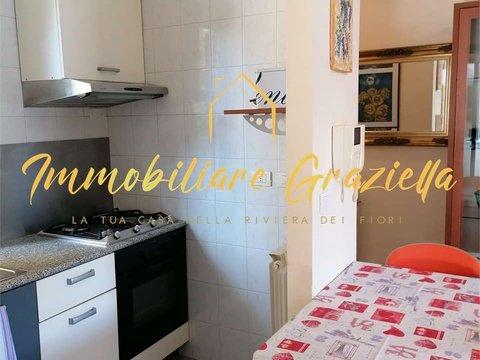 Bilocale a Zona Collinare - Due Strade, Bordighera