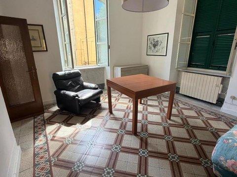 Trilocale in Corso Carlo Rosselli, Centro, Carrara