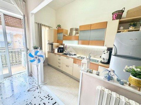 Bilocale in Via Zara, 18, Poggioreale, Napoli