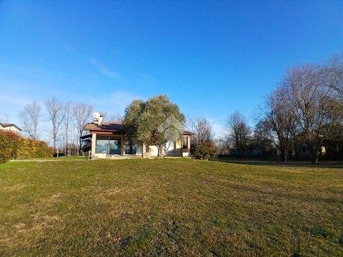 Villa in Via Roma s.n.c, Cervarese Santa Croce