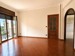 Quadrilocale in Via Alfonso Artiaco, 174, Zona Alta - Solfatara - Rione Ortodonico, Pozzuoli