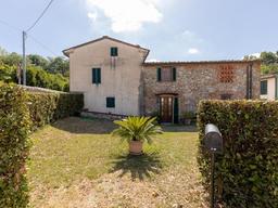 Casa indipendente in Via del Giardinetto, 21, Marlia, Capannori