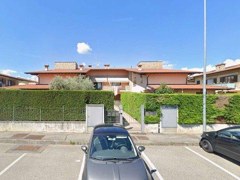 Villa in Via Montenero, 59, Rovato