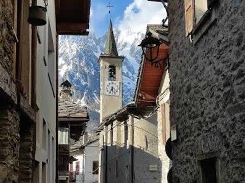 Quadrilocale in Via della Corte, 38, Courmayeur