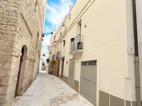 Casa indipendente in Via Garibaldi, 18, Gioia del Colle