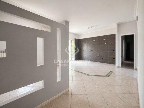 Appartamento in Via Torano s.n.c, Centro Città - Centro Storico, Acerra