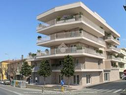 Trilocale in Via Giacomo Puccini, 1, Pratoranieri-Zona Nuova, Follonica