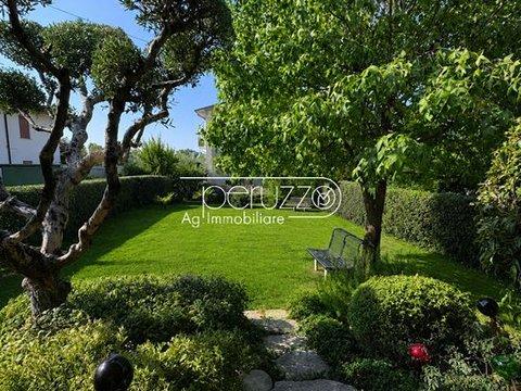 Casa indipendente in Via Campania, Bassano del Grappa