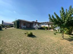 Villa in Via Quarta Armata, 3, Rosà