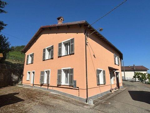 Casa indipendente in Frazione Rovereto, 135, Gavi