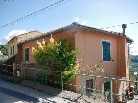 Casa indipendente in Località Olle Superiore s.n.c, Finalborgo - Perti - Gorra, Finale Ligure