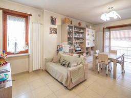 Trilocale in Via Rubiano, 20, None