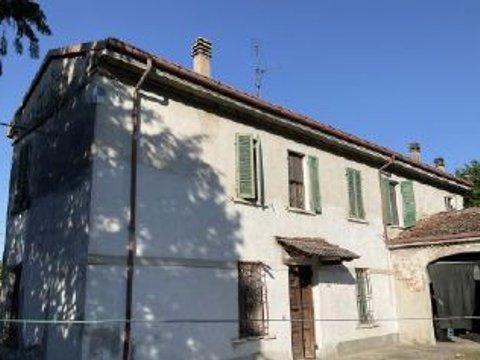 Casa indipendente in Via Solferino, 18, Centro, Suzzara