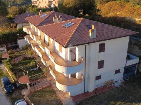Quadrilocale a Poggio Mirteto