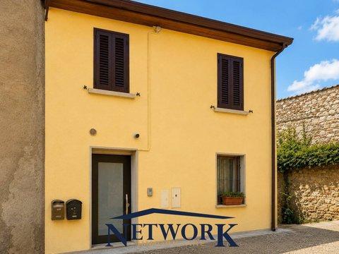 Trilocale in Via Sorattino, Centro Storico, Lonato del Garda