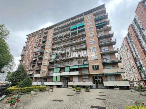Trilocale in via Gottardo, 49, Rebaudengo, Torino