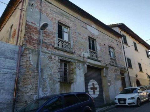 Trilocale in Via dei Fossi, 72, Centro, Cerreto Guidi