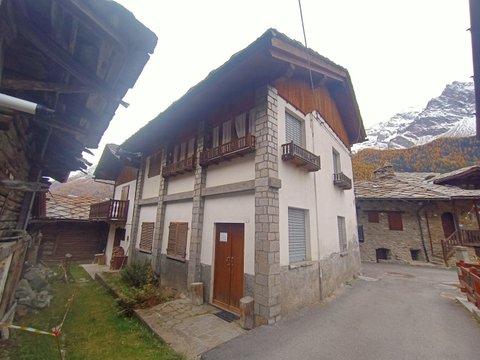 Casa indipendente a Valsavarenche