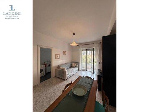 Bilocale in Via Cristoforo Colombo, 32, Centro - Spiaggia, Diano Marina