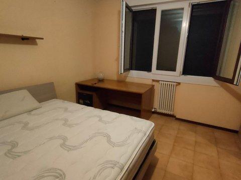 Camera in Viale Giacomo Puccini, 4, Commenda-San Bortolo, Rovigo