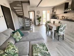 Appartamento su due piani in Corso umberto s.n.c, Campo Calabro