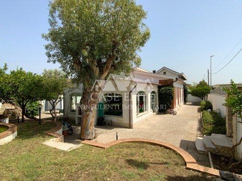 Casa indipendente in Via degli Ermellini, 110, Lido Coralli, Ardea