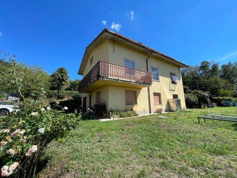 Villa in Via Chiamuzzacco, 16, Artegna
