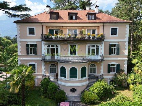 Appartamento in Via Santa Caterina, 2, Merano-Meran