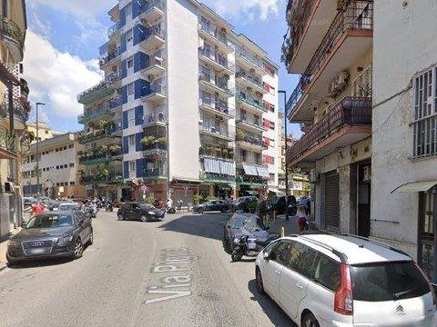 Bilocale in via Pigna, Arenella, Napoli
