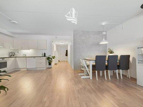 Trilocale in Via Franz Innerhofer s.n.c, Marlengo-Marling