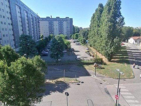 Appartamento in Via Ivrea, 29, Falchera - Villaretto, Torino