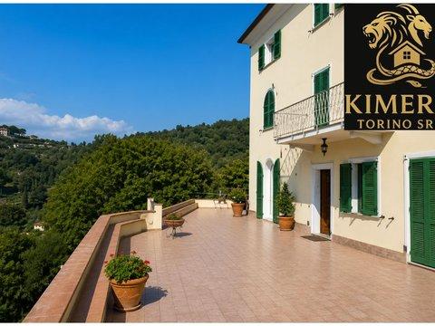 Villa in Via Cassogna s.n.c, Centro, Camporosso