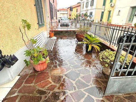Villetta bifamiliare in masini, 54, Centro, Montale