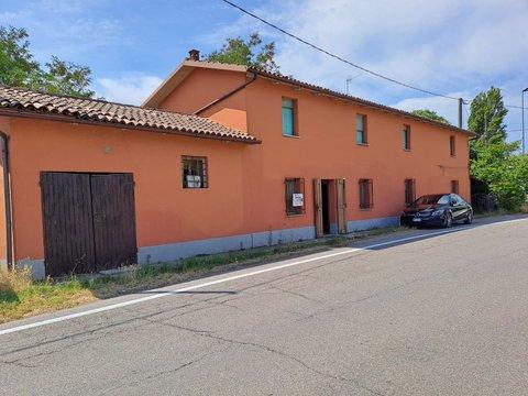 Casa indipendente in Via Coronella, 4, Galliera