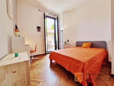 Camera in Via Bonaventura Zumbini, 38, Naviglio Grande - San Cristoforo, Milano