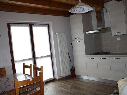 Bilocale in Via Santi Nazaro e Celso, Lanzo d'Intelvi, Alta Valle Intelvi