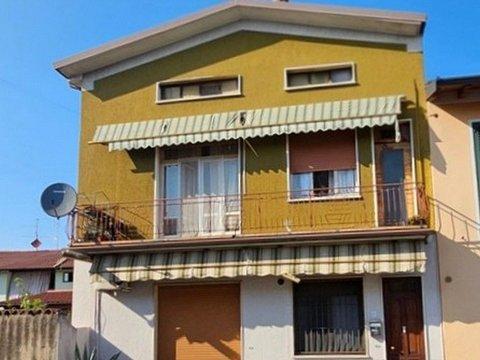 Casa indipendente in Via Guglielmo Marconi, 29 a, Travagliato