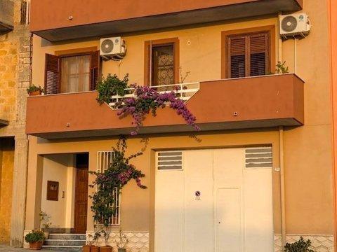 Casa indipendente in Via Franco Caracci, 58, Partanna