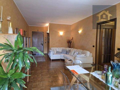 Trilocale a Ospedale - Volturno, Parma
