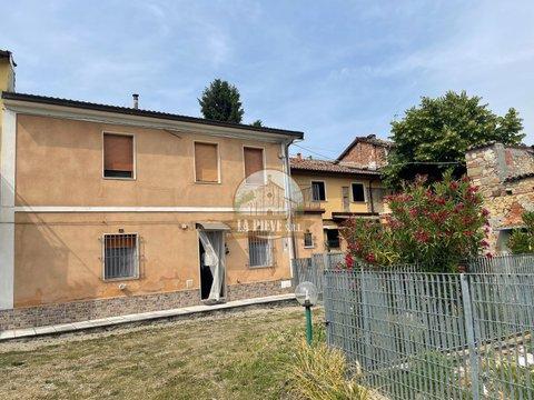 Villetta a schiera in Via della Chiesa, 17, Montemarzino