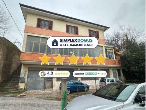 Appartamento in Via Lavatoio, Monte San Giusto