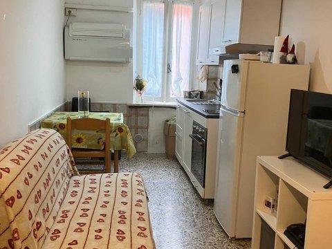 Bilocale in Borgo Pietro Cocconi, 35, Oltretorrente, Parma