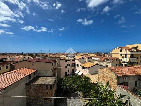 Quadrilocale in Via Nazionale, 26, Amantea
